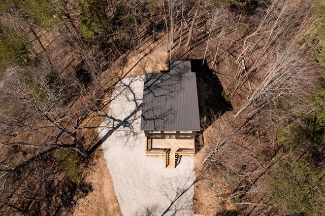 134 Holler Top Road, Campton, KY 41301