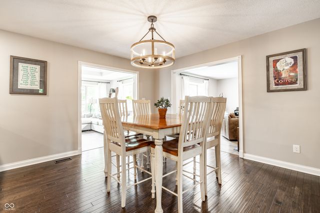 2584 E Fairway Village Drive, Greenfield, IN 46140