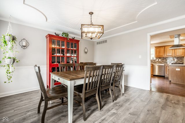 2584 E Fairway Village Drive, Greenfield, IN 46140