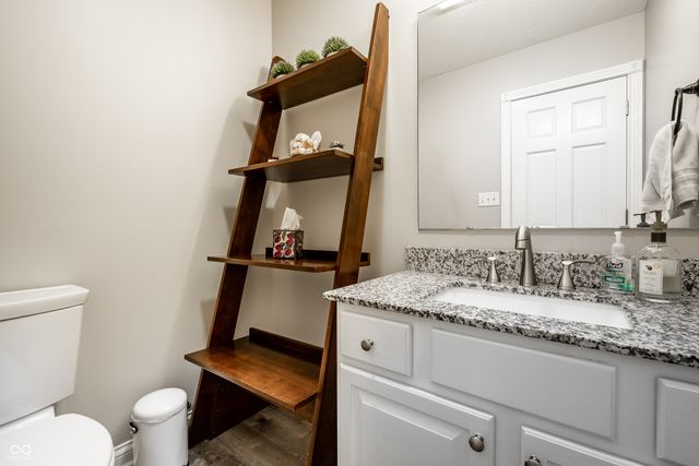 2584 E Fairway Village Drive, Greenfield, IN 46140