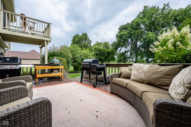 2584 E Fairway Village Drive, Greenfield, IN 46140
