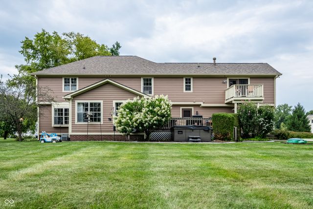 2584 E Fairway Village Drive, Greenfield, IN 46140