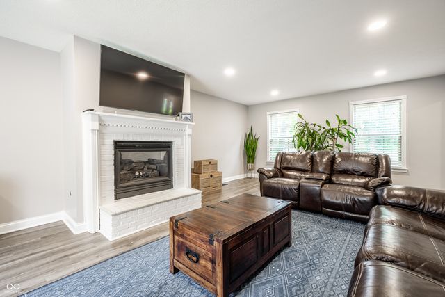 2584 E Fairway Village Drive, Greenfield, IN 46140