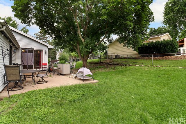 214 Augusta Drive, Mchenry, IL 60050