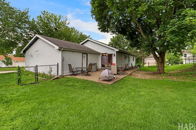 214 Augusta Drive, Mchenry, IL 60050
