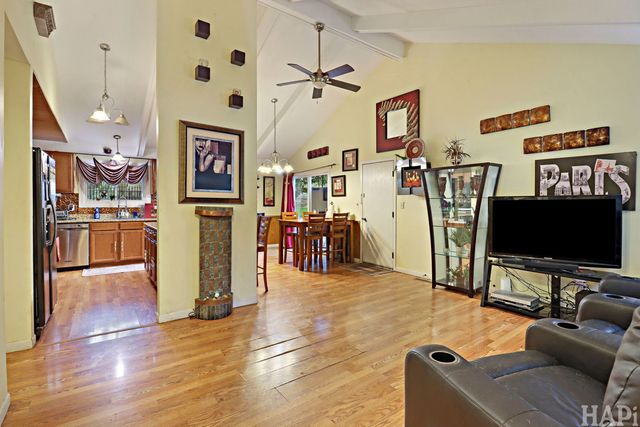 214 Augusta Drive, Mchenry, IL 60050