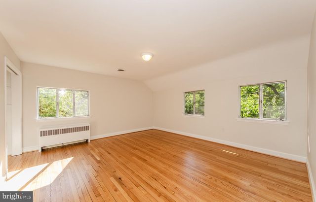 1421 21ST ST S, Arlington, VA 22202