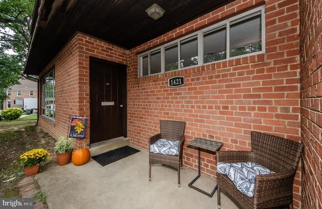 1421 21ST ST S, Arlington, VA 22202