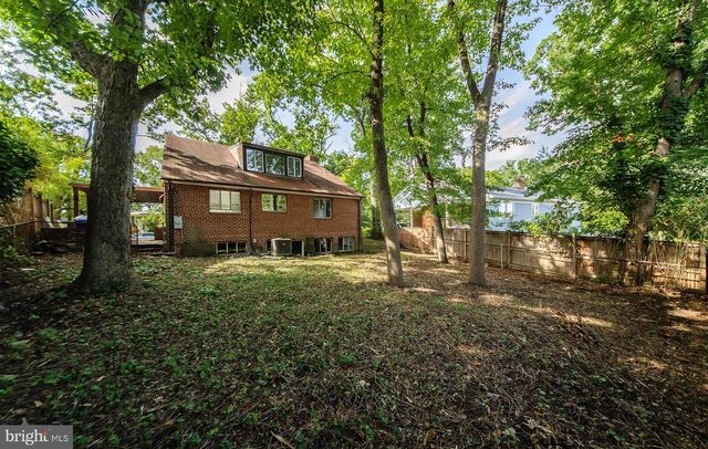1421 21ST ST S, Arlington, VA 22202