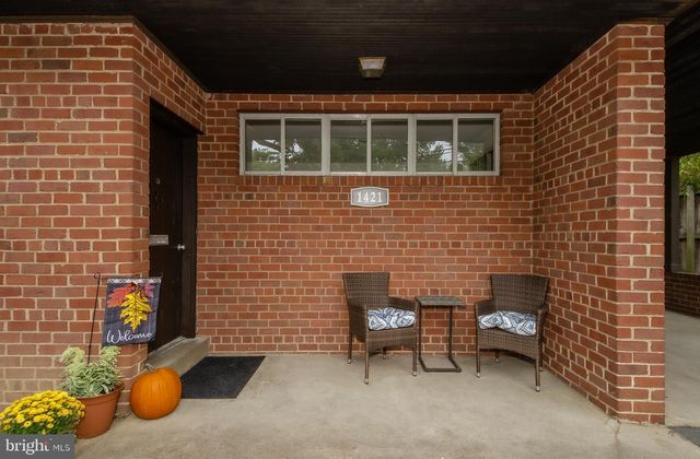 1421 21ST ST S, Arlington, VA 22202