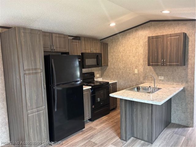 2430 Hammock Road, Sebring, FL 33872