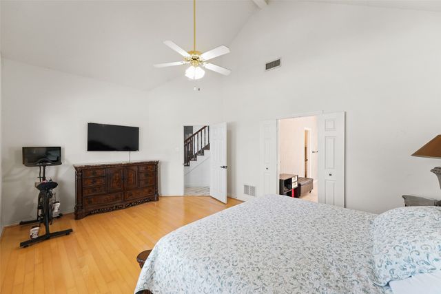 8901 Lakepointe Avenue, Rowlett, TX 75088