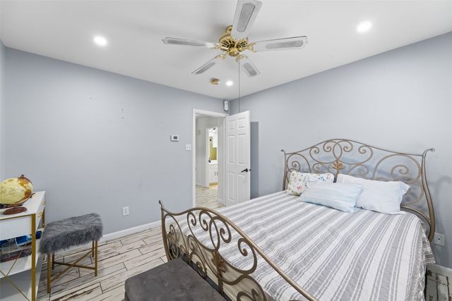 8901 Lakepointe Avenue, Rowlett, TX 75088