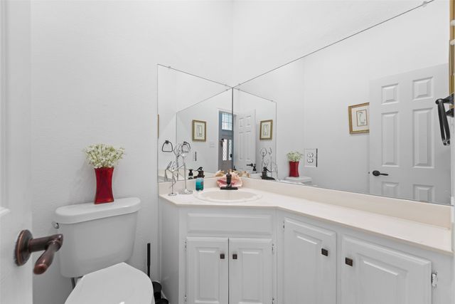 8901 Lakepointe Avenue, Rowlett, TX 75088