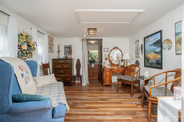 10717 Suncrest Drive, Anderson Island, WA 98303