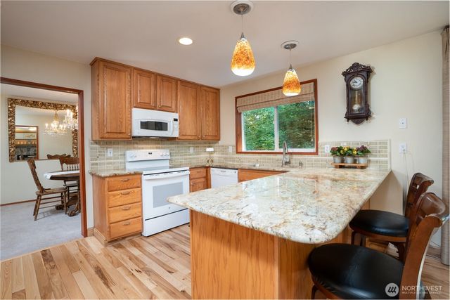 10717 Suncrest Drive, Anderson Island, WA 98303