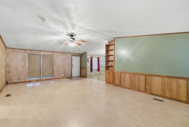 364 Wonder Drive, Springtown, TX 76082