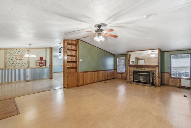 364 Wonder Drive, Springtown, TX 76082