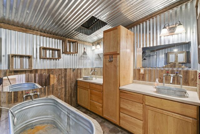 364 Wonder Drive, Springtown, TX 76082