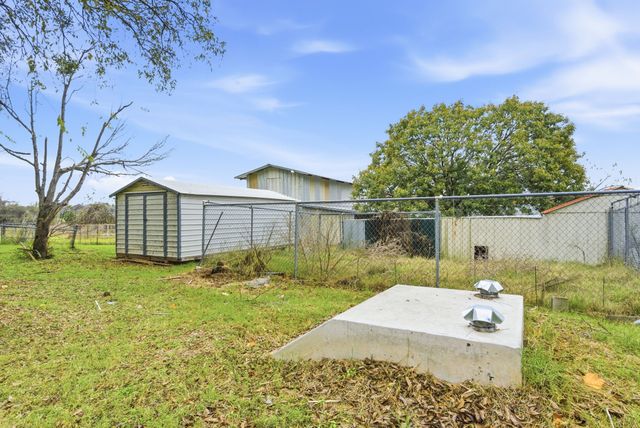 364 Wonder Drive, Springtown, TX 76082