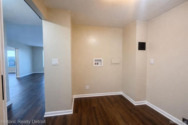 1300 E Lafayette Street 611, Detroit, MI 48207