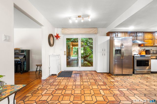 57 Notch Hill Road, North Branford, CT 06471