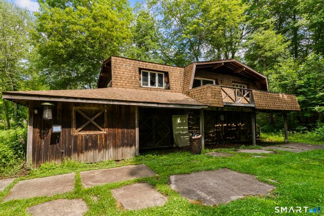 57 Notch Hill Road, North Branford, CT 06471
