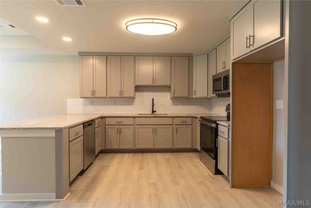 6101 Burbank Crossing Loop, Montgomery, AL 36117