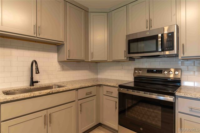 6101 Burbank Crossing Loop, Montgomery, AL 36117