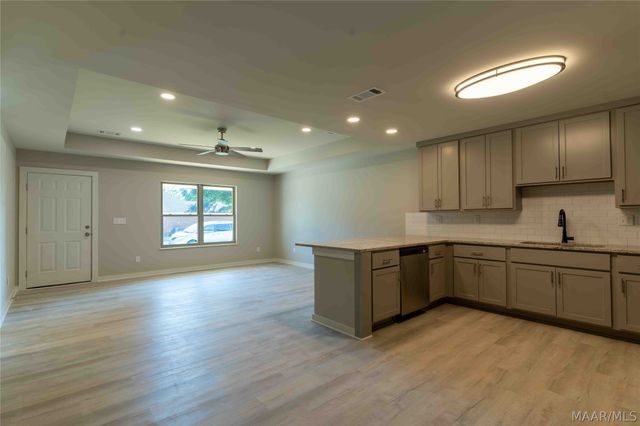 6101 Burbank Crossing Loop, Montgomery, AL 36117