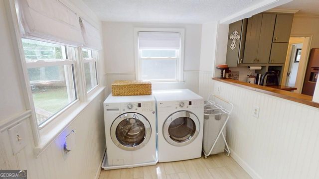 69 W Stephens Street, Winder, GA 30680