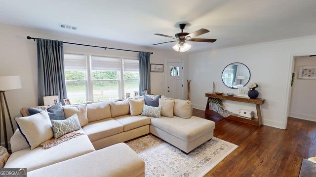 69 W Stephens Street, Winder, GA 30680