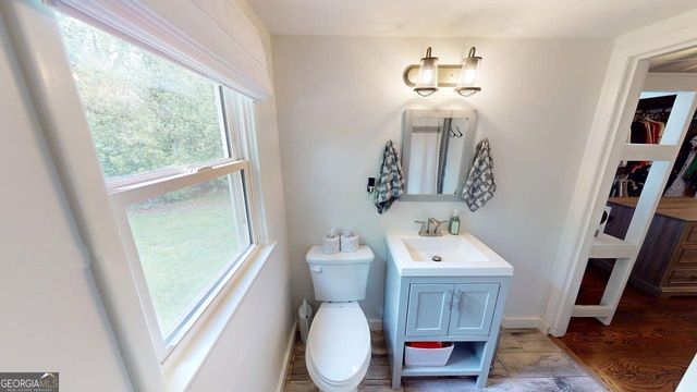 69 W Stephens Street, Winder, GA 30680