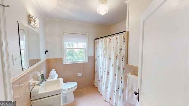 69 W Stephens Street, Winder, GA 30680