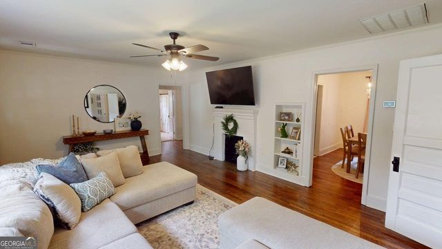 69 W Stephens Street, Winder, GA 30680