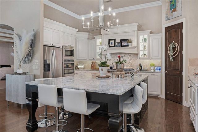 5708 BARRINGTON Court, Amarillo, TX 79119