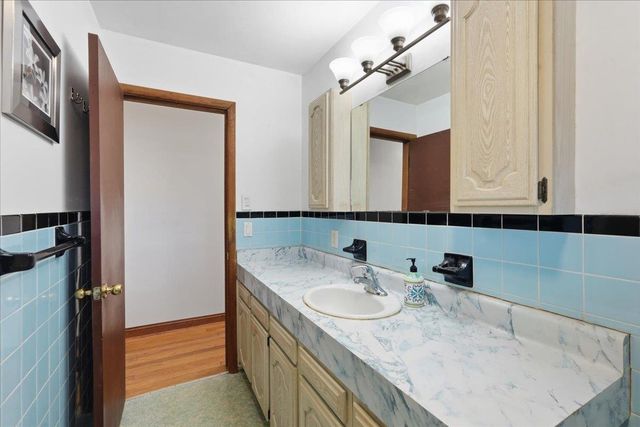 2257 S Syene Road, Fitchburg, WI 53711