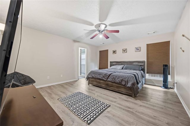 3226 Keygate Drive, Spring, TX 77388