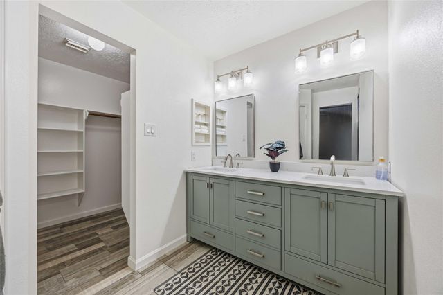 3226 Keygate Drive, Spring, TX 77388