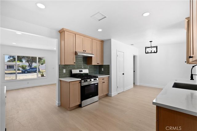 4092 Overland, Riverside, CA 92503