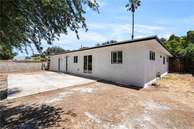 4092 Overland, Riverside, CA 92503