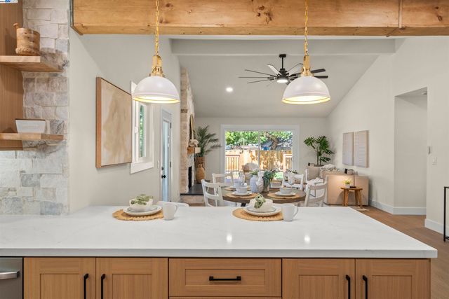 1685 Westchester Pl, Concord, CA 94519
