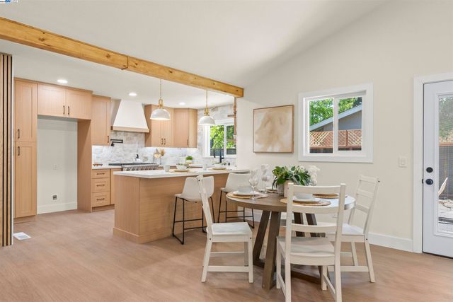 1685 Westchester Pl, Concord, CA 94519