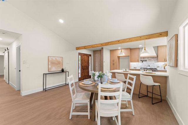 1685 Westchester Pl, Concord, CA 94519