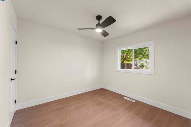 1685 Westchester Pl, Concord, CA 94519