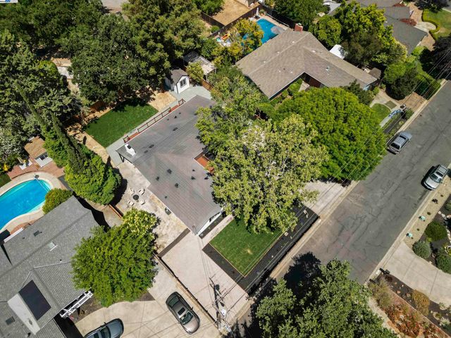 1685 Westchester Pl, Concord, CA 94519