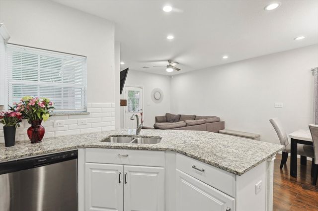 4811 Fitzhugh Avenue, Fort Worth, TX 76105