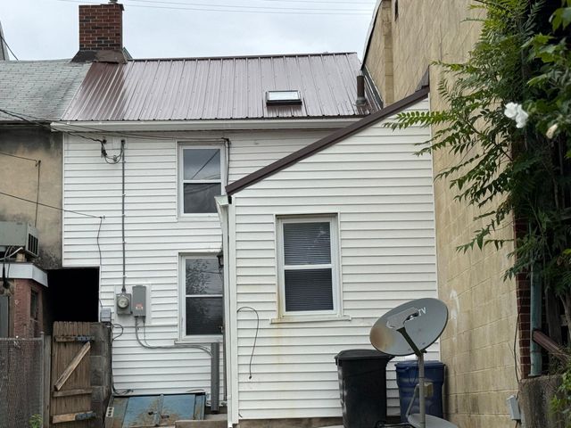 1110 FRANKLIN ST, Reading, PA 19602