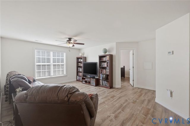 12101 Golden Aster Ter, Moseley, VA 23120