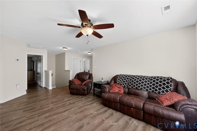 12101 Golden Aster Ter, Moseley, VA 23120